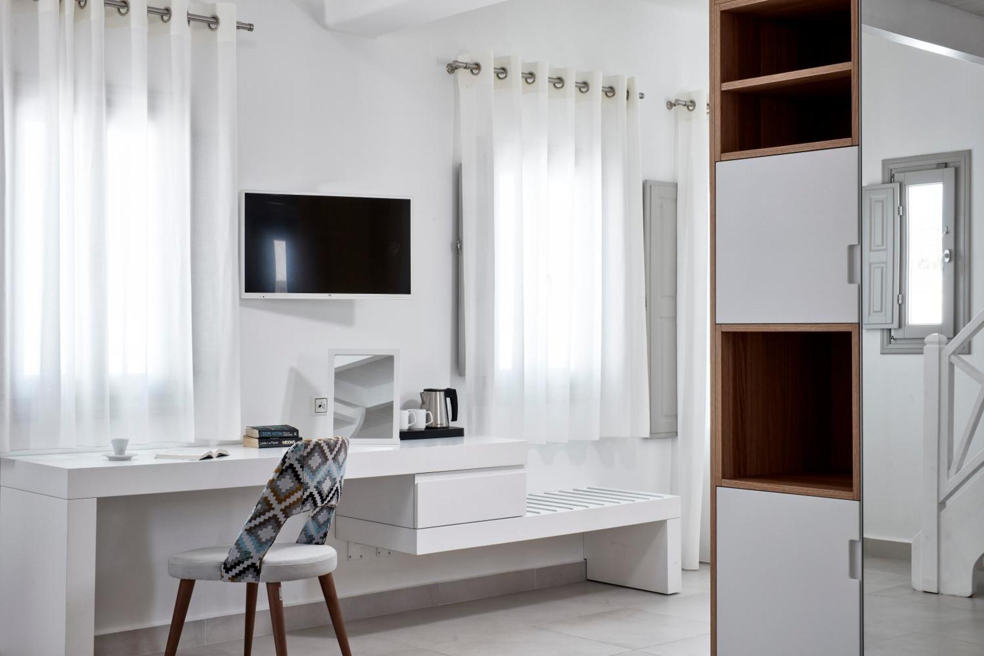Costa Grand Resort & Spa Kamári Habitación foto